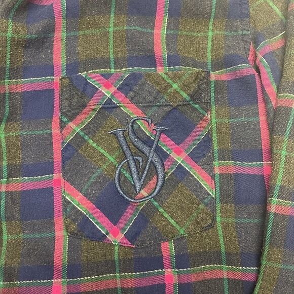 Victoria’s Secret Blue Plaid Two Piece Pajama Set- Button Down Pull-On-Med Short - Picture 15 of 16